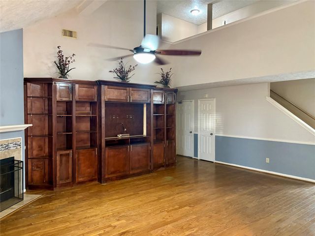 6510 Summit Ridge Court, Houston, TX 77085