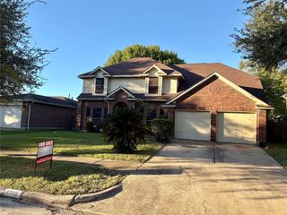 6510 Summit Ridge Court, Houston, TX 77085