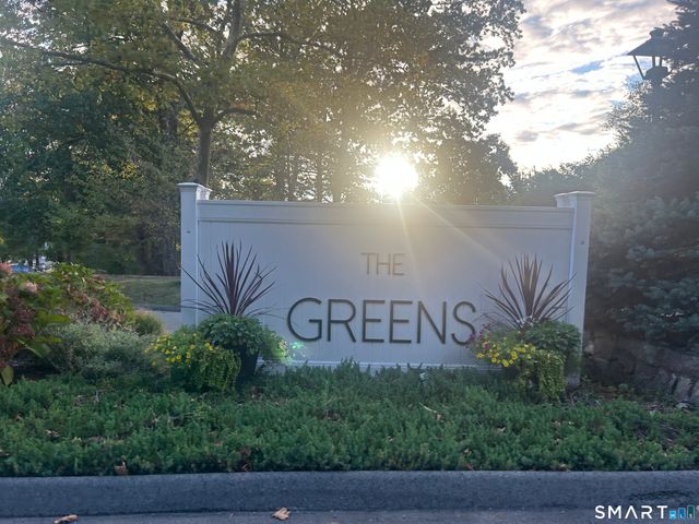 614 Longfellow Drive 614, Branford, CT 06405