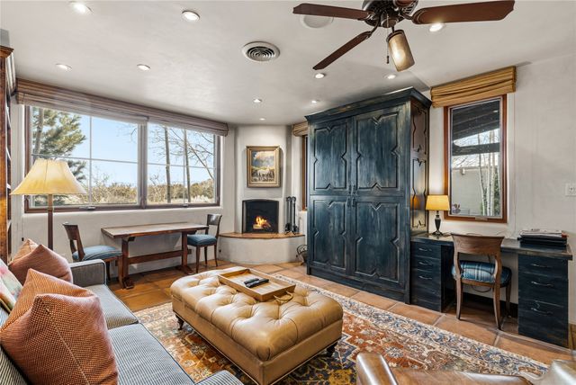 2 A Avenida Madison, Santa Fe, NM 87506