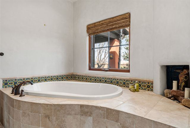 2 A Avenida Madison, Santa Fe, NM 87506