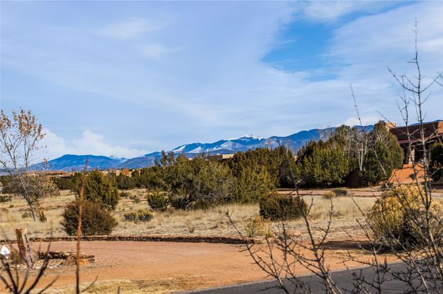 2 A Avenida Madison, Santa Fe, NM 87506