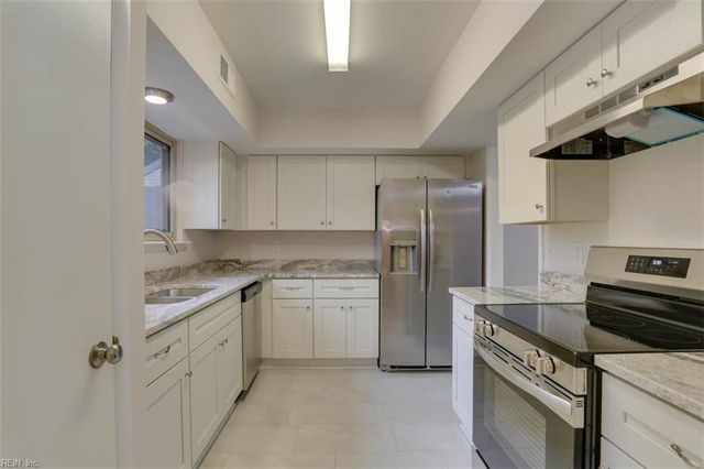 164 Lake One DR, Hampton, VA 23666
