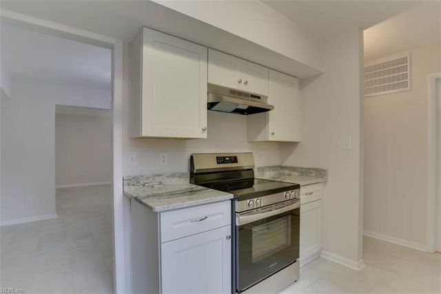 164 Lake One DR, Hampton, VA 23666