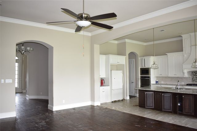 1024 Abbey Lane, Mclendon Chisholm, TX 75032