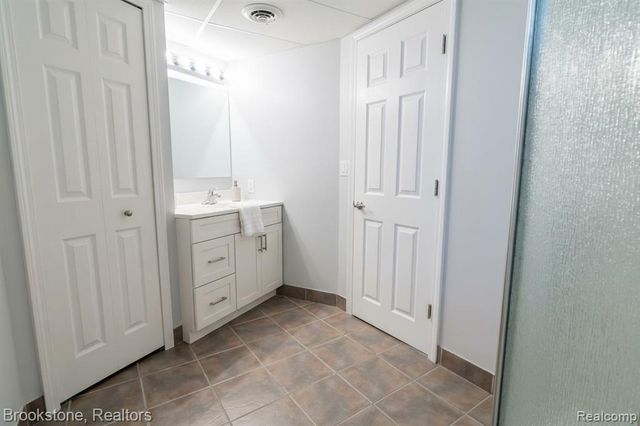 27125 Telstar Street, Chesterfield, MI 48051
