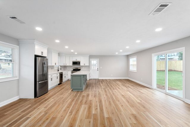 909 Hammond Drive, North Augusta, SC 29841