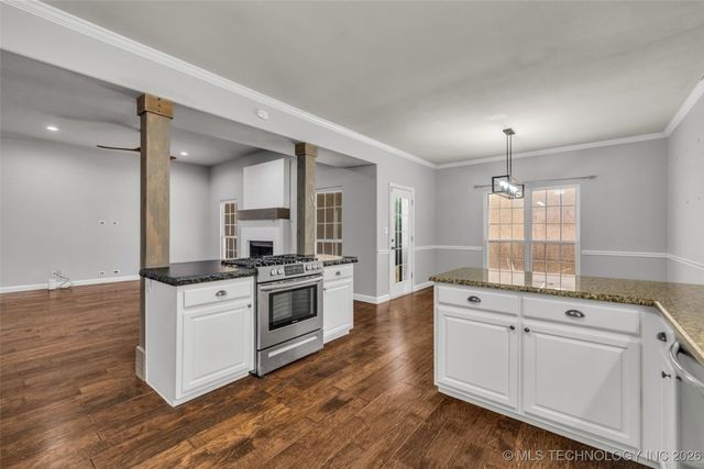 11515 S Mulberry Court, Jenks, OK 74037