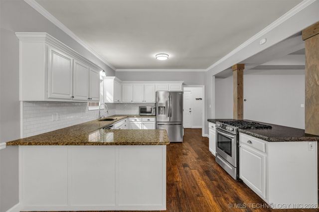 11515 S Mulberry Court, Jenks, OK 74037