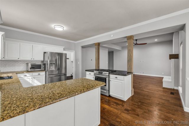 11515 S Mulberry Court, Jenks, OK 74037