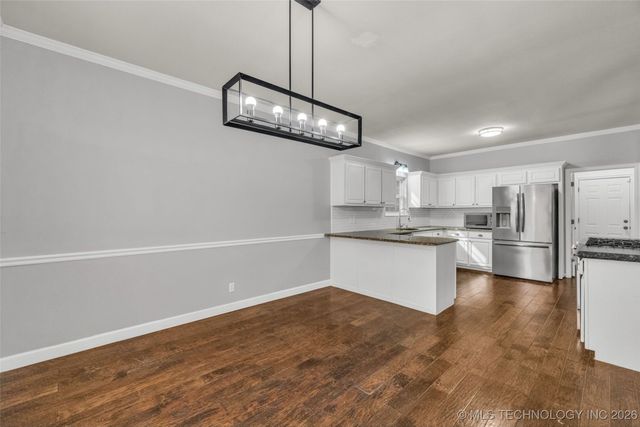 11515 S Mulberry Court, Jenks, OK 74037