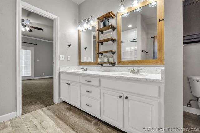 11515 S Mulberry Court, Jenks, OK 74037