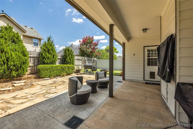 11515 S Mulberry Court, Jenks, OK 74037