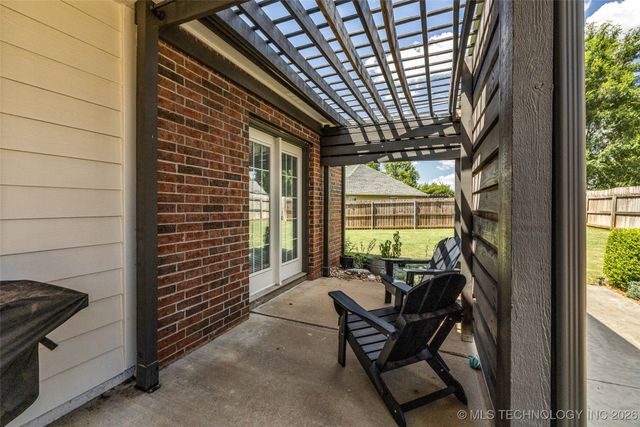 11515 S Mulberry Court, Jenks, OK 74037