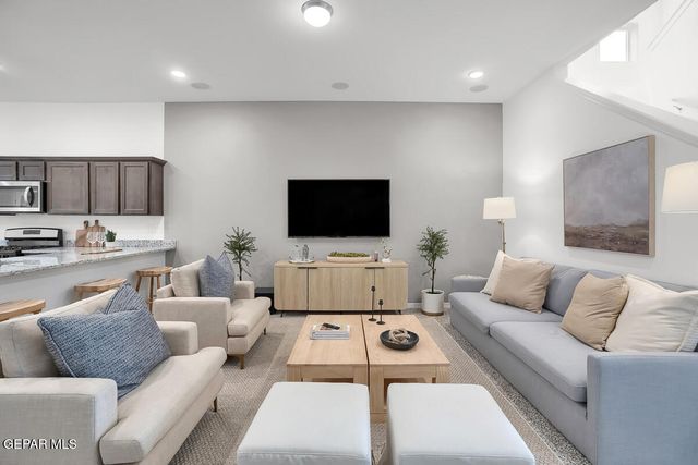 14301 Chris Zingo Lane, Horizon City, TX 79928