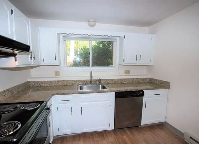 76 Highwood Dr 76, Franklin, MA 02038