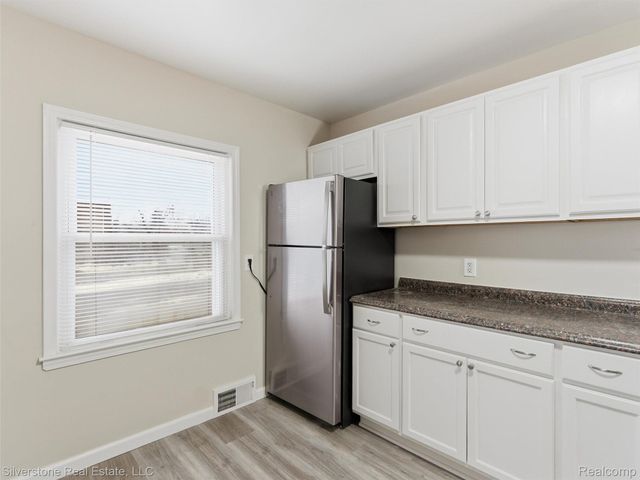 685 Northway Drive, Pontiac, MI 48342