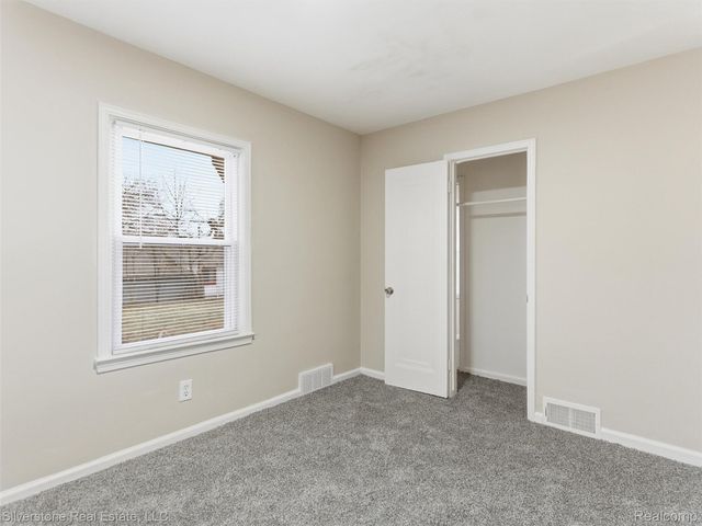 685 Northway Drive, Pontiac, MI 48342