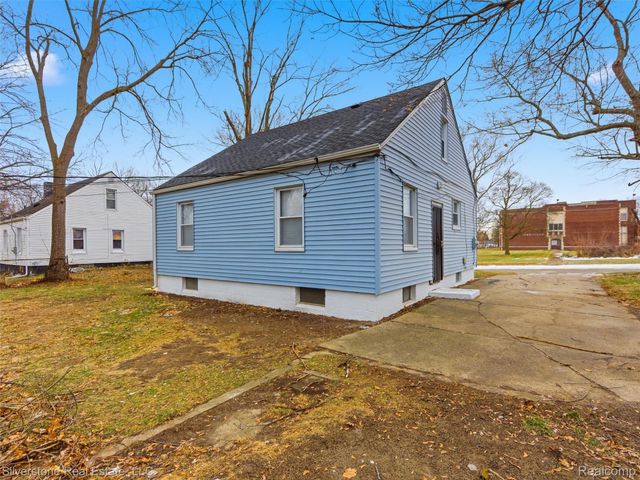 685 Northway Drive, Pontiac, MI 48342