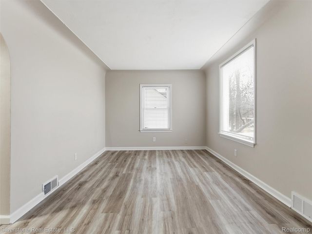 685 Northway Drive, Pontiac, MI 48342