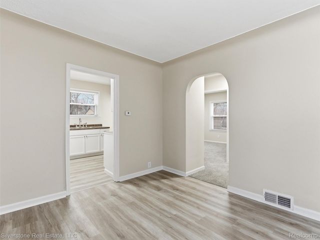 685 Northway Drive, Pontiac, MI 48342