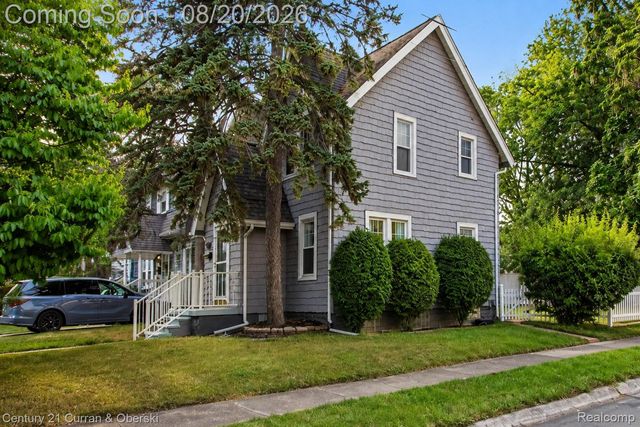 1118 Oxford Road, Berkley, MI 48072