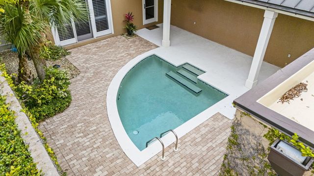 11627 SE Florida Avenue, Hobe Sound, FL 33455