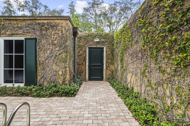 11627 SE Florida Avenue, Hobe Sound, FL 33455