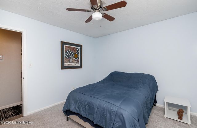 4322 Lochridge Pkwy, Jeffersontown, KY 40299
