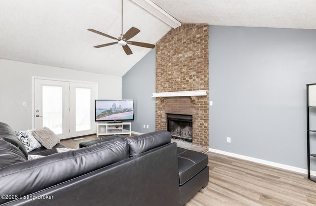 4322 Lochridge Pkwy, Jeffersontown, KY 40299