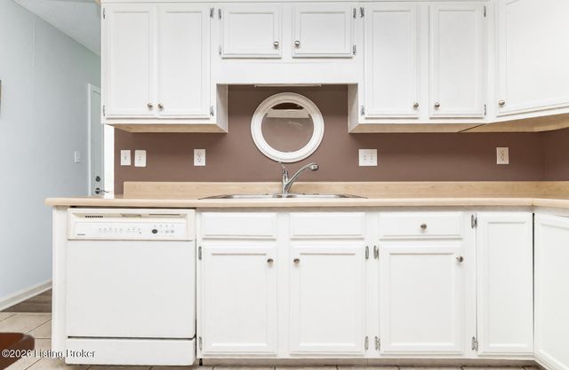 4322 Lochridge Pkwy, Jeffersontown, KY 40299