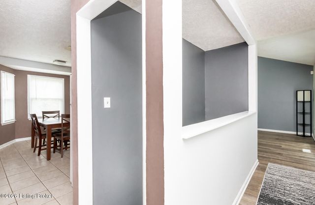 4322 Lochridge Pkwy, Jeffersontown, KY 40299