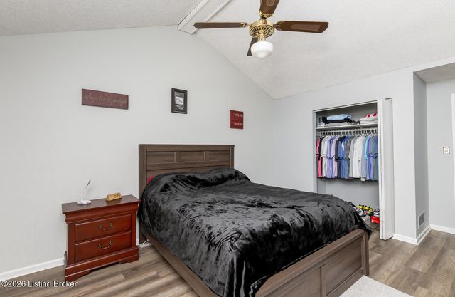 4322 Lochridge Pkwy, Jeffersontown, KY 40299