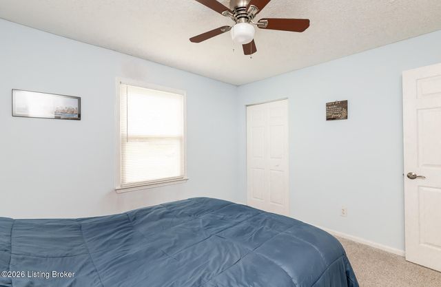 4322 Lochridge Pkwy, Jeffersontown, KY 40299