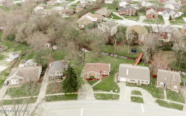 4322 Lochridge Pkwy, Jeffersontown, KY 40299