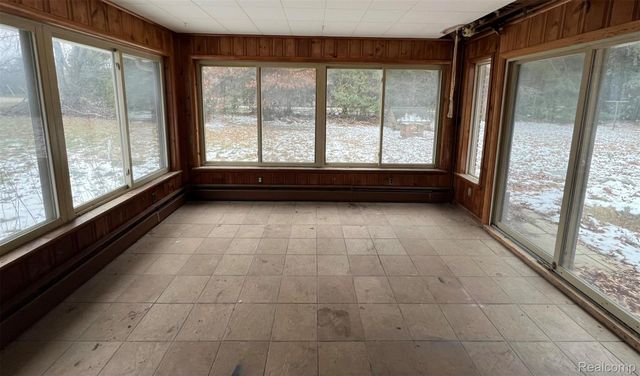 48441 N Territorial Road, Plymouth Charter Township, MI 48170