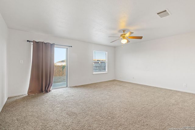 3835 Mist Flower Drive, Converse, TX 78109