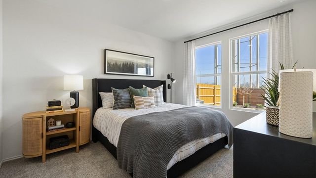 181 A HARRISON XING, Uhland, TX 78640