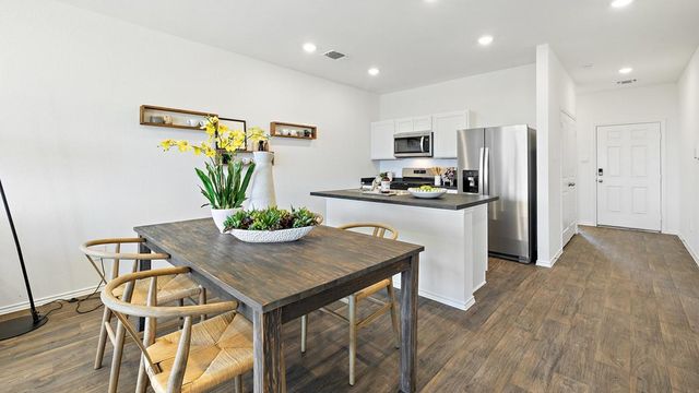 181 A HARRISON XING, Uhland, TX 78640