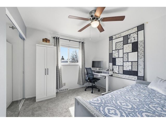 1423 W 100th Pl, Northglenn, CO 80260