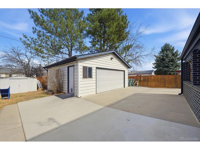 1423 W 100th Pl, Northglenn, CO 80260