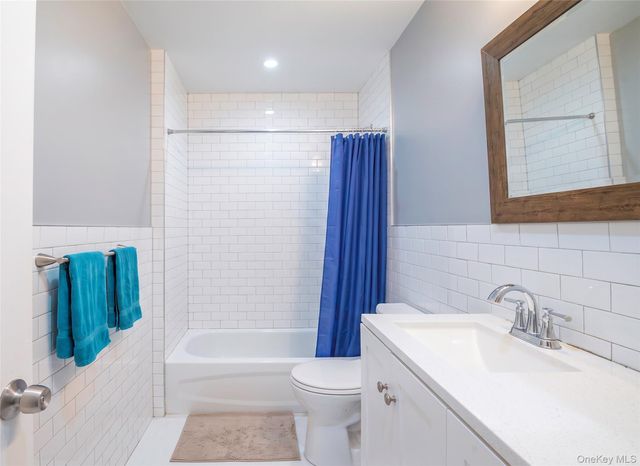 8717 160th Street, Jamaica, NY 11432