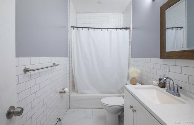 8717 160th Street, Jamaica, NY 11432
