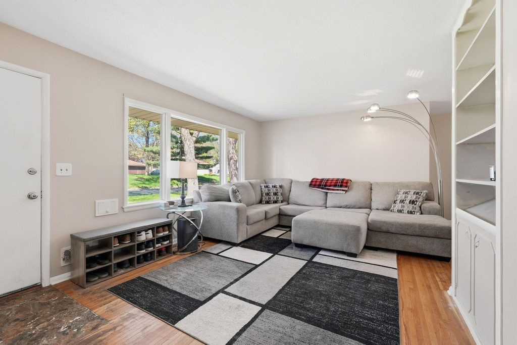 4851 2 1/2 Street NE, Fridley, MN 55421 — photo 3