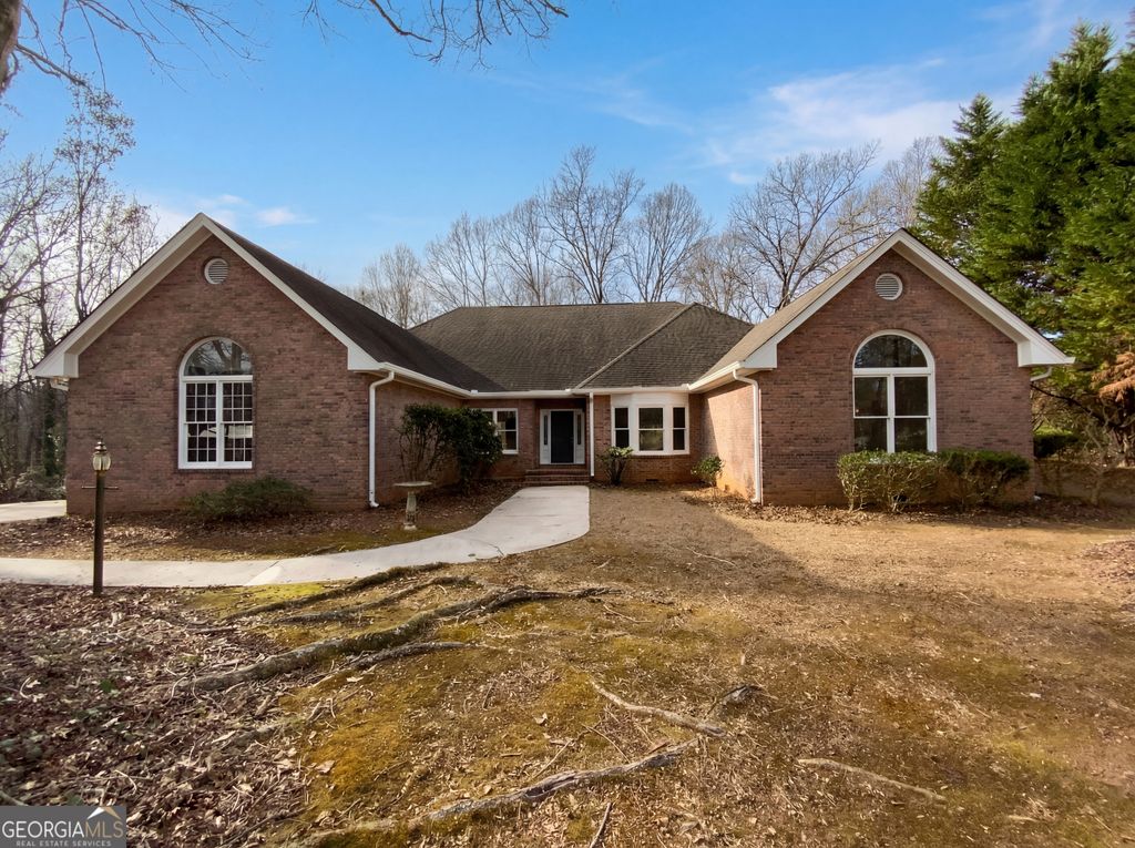 8201 Greens Court, Jonesboro, GA 30236