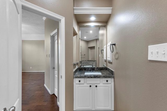 2730 Driftwood Drive, Manvel, TX 77578