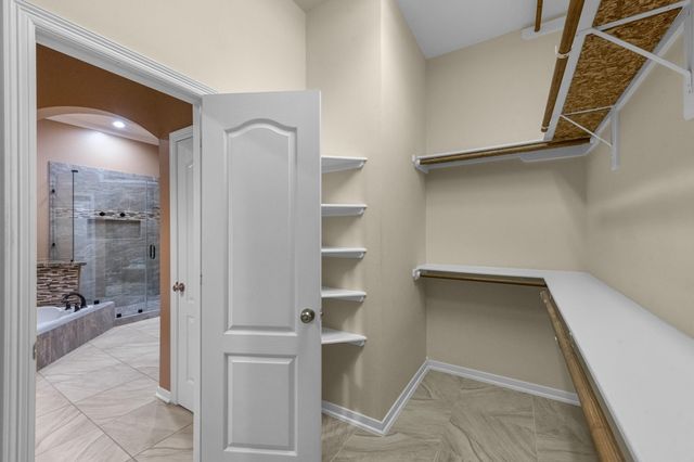 2730 Driftwood Drive, Manvel, TX 77578