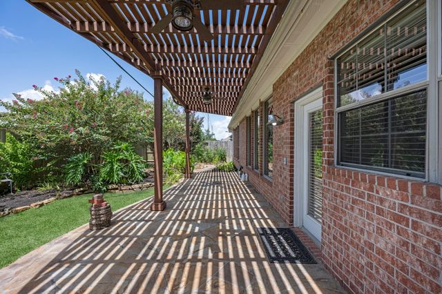 2730 Driftwood Drive, Manvel, TX 77578