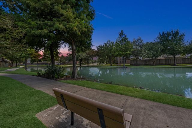 2730 Driftwood Drive, Manvel, TX 77578