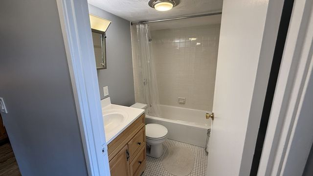 390 Broadway 24, Somerville, MA 02145